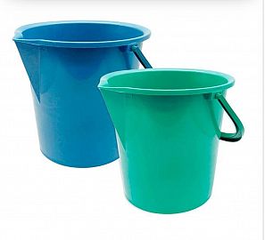 BALDE PLASTICO CON MANIJA 9LTS